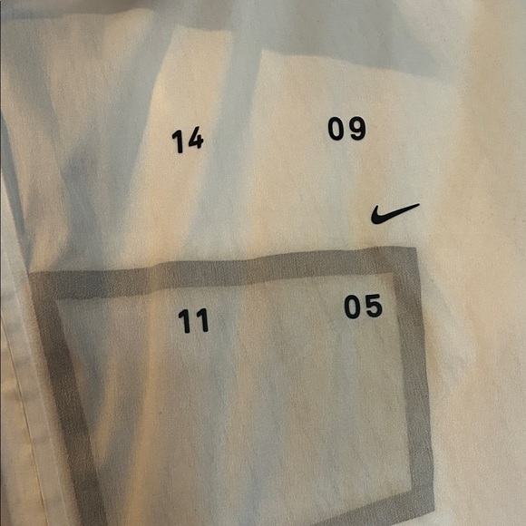 Nike White Packable Hooded Windbreaker - Picture 3 of 8